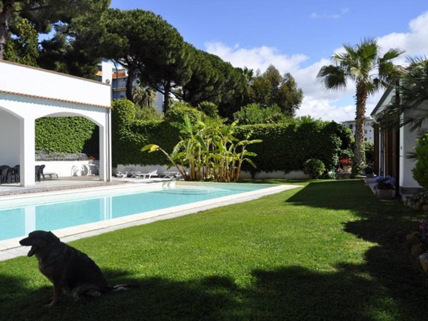 casa indipendente in vendita a Sanremo