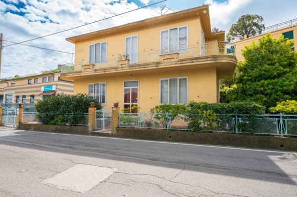 casa indipendente in vendita a Sanremo in zona Poggio