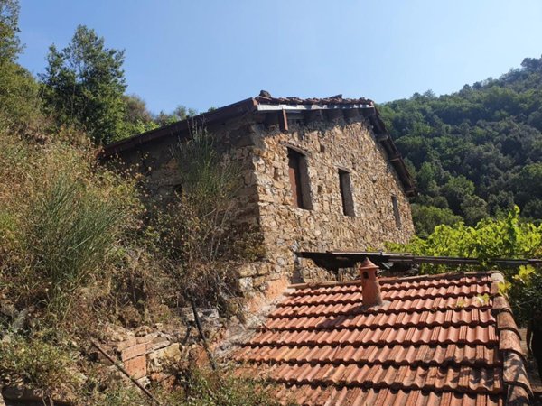 casale in vendita a Sanremo
