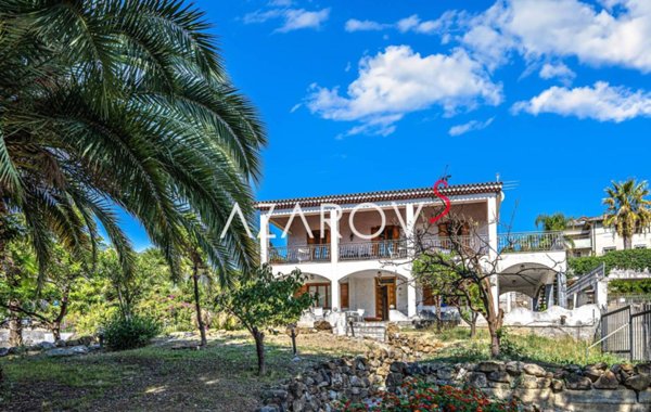 casa indipendente in vendita a Sanremo