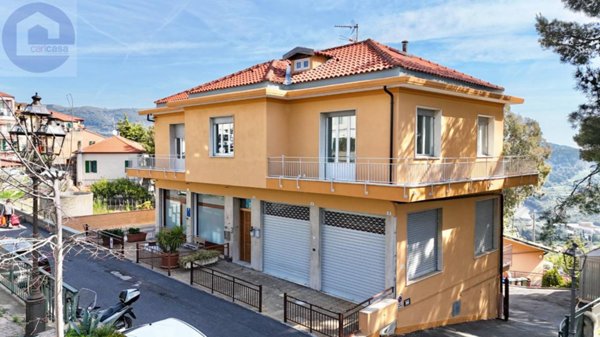 appartamento in vendita a Sanremo in zona Poggio