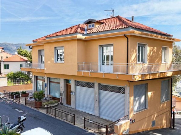 appartamento in vendita a Sanremo in zona Poggio