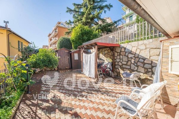 casa indipendente in vendita a Sanremo