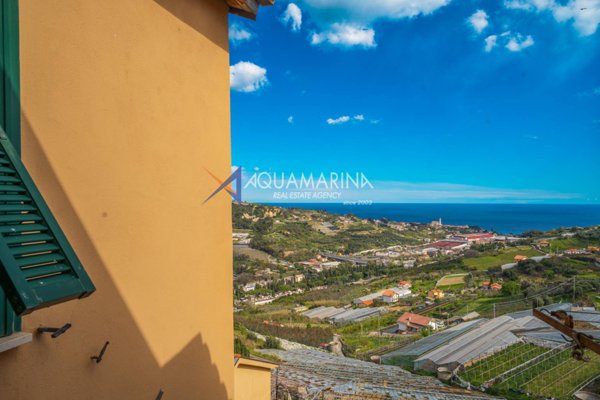 appartamento in vendita a Sanremo in zona Poggio