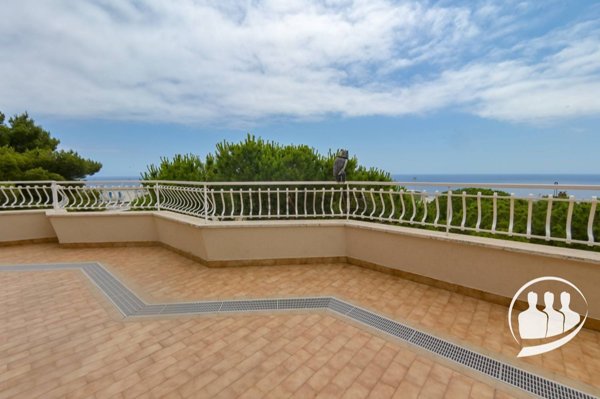 appartamento in vendita a Sanremo in zona Coldirodi