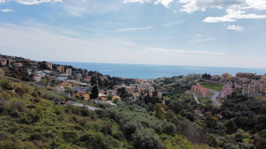 casa indipendente in vendita a Sanremo