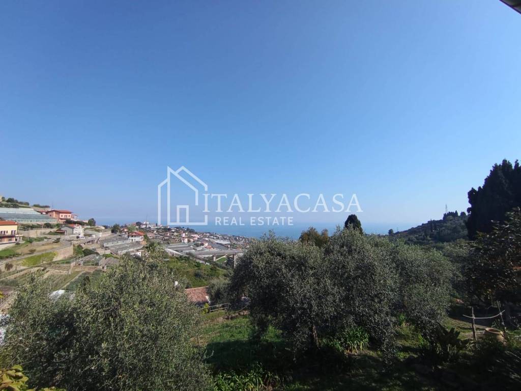 casa indipendente in vendita a Sanremo in zona Coldirodi