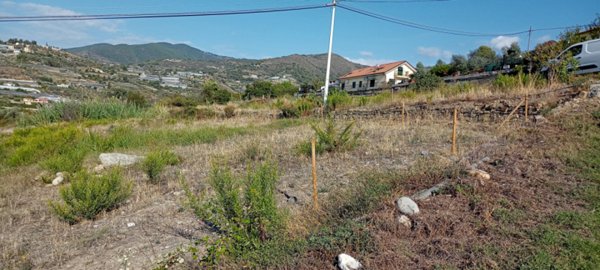 terreno edificabile in vendita a Sanremo in zona Bussana