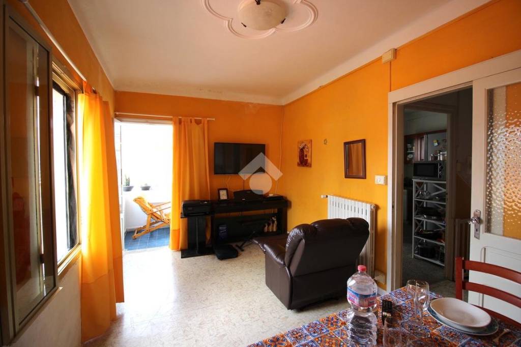 casa indipendente in vendita a Sanremo in zona Poggio