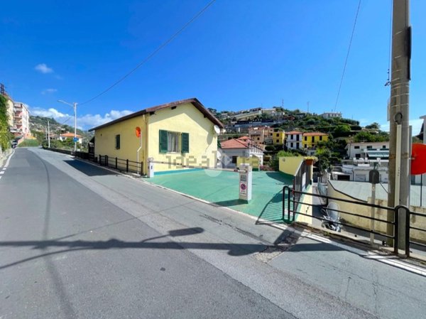 casa indipendente in vendita a Sanremo
