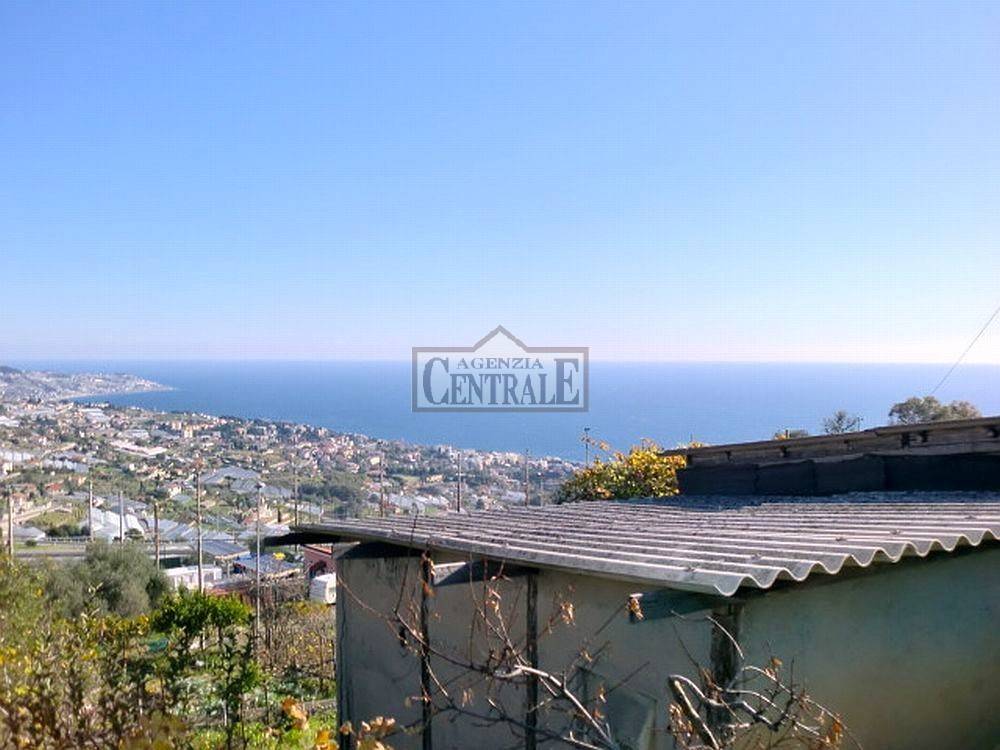 casa indipendente in vendita a Sanremo in zona Coldirodi
