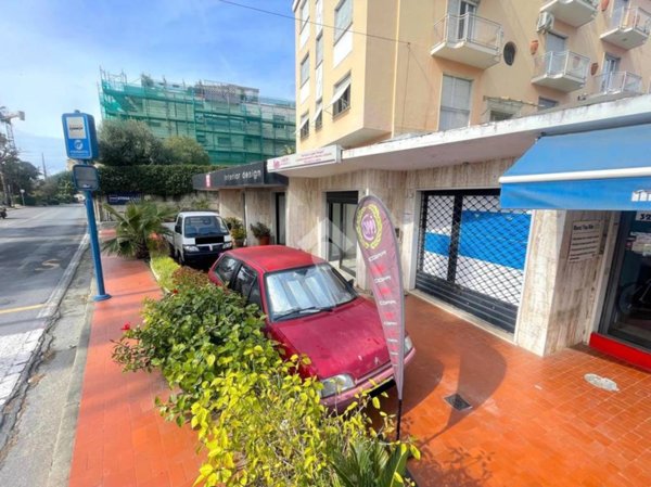 negozio in vendita a Sanremo
