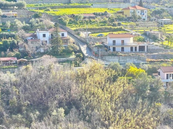 appartamento in vendita a Sanremo in zona Poggio
