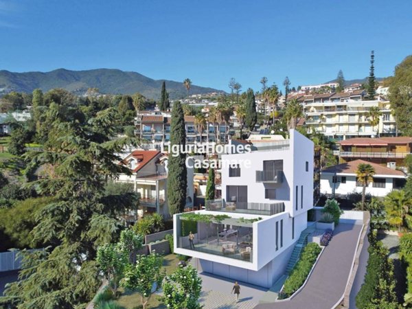 casa indipendente in vendita a Sanremo