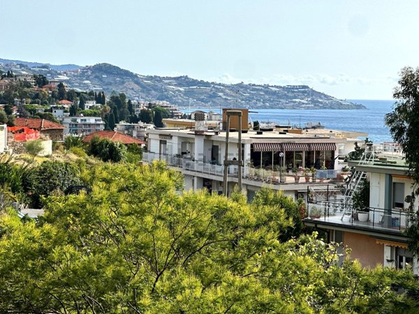 appartamento in vendita a Sanremo