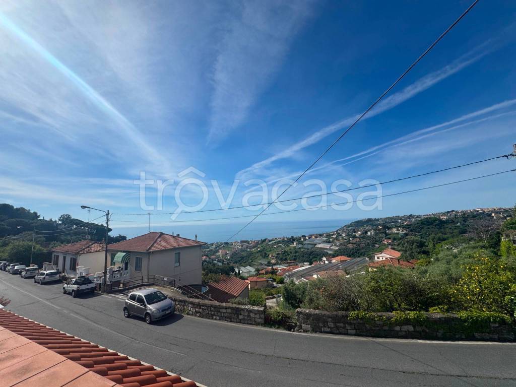 casa indipendente in vendita a Sanremo