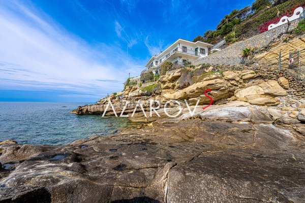 casa indipendente in vendita a Sanremo