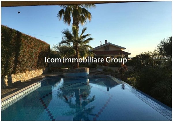 casa indipendente in vendita a Sanremo in zona Coldirodi