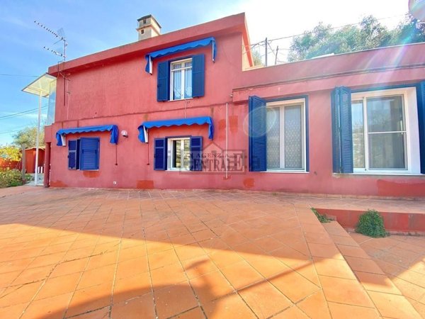 casa indipendente in vendita a Sanremo