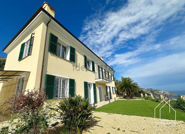 casa indipendente in vendita a Sanremo