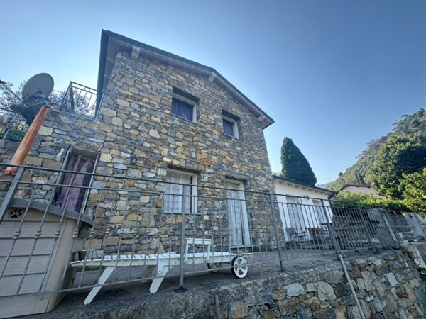 casa indipendente in vendita a Sanremo