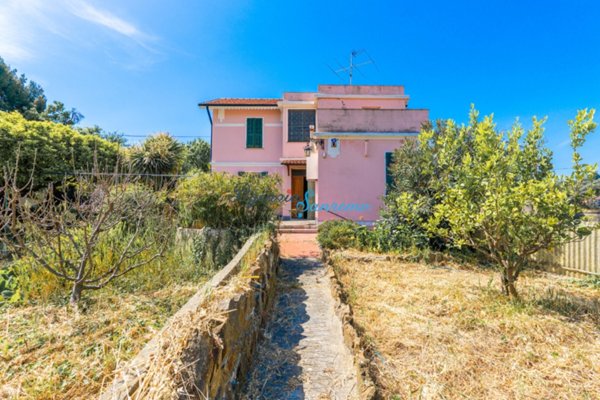 casa indipendente in vendita a Sanremo