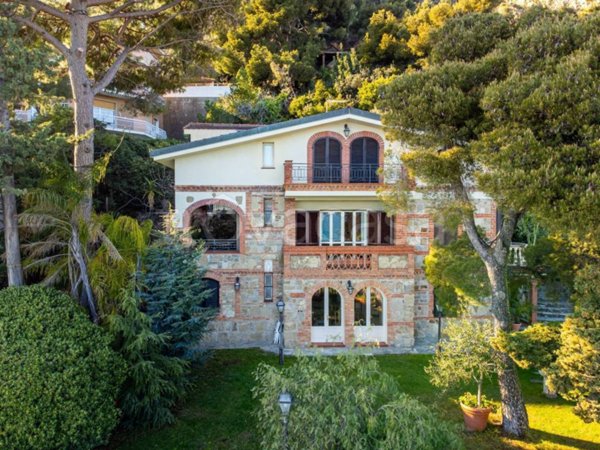 casa indipendente in vendita a Sanremo