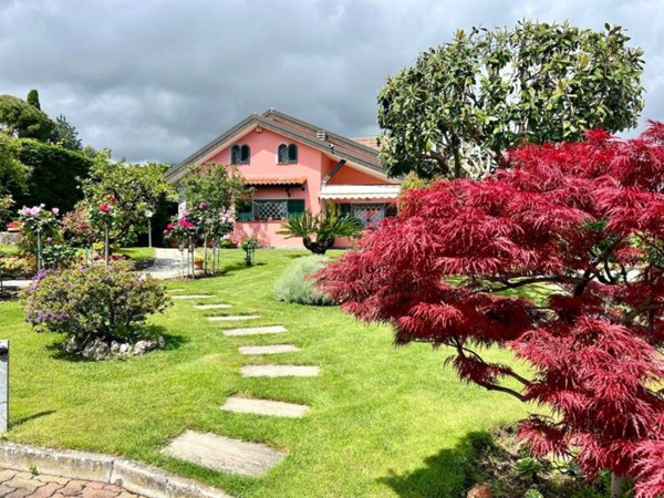 casa indipendente in vendita a Sanremo