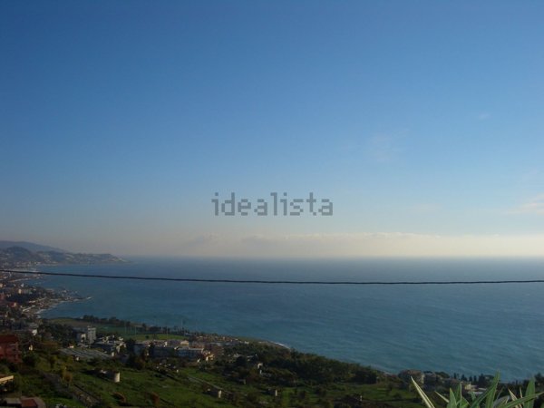 casa indipendente in vendita a Sanremo