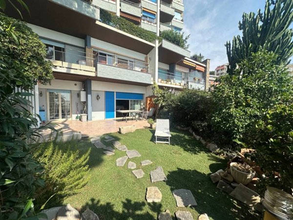 casa indipendente in vendita a Sanremo