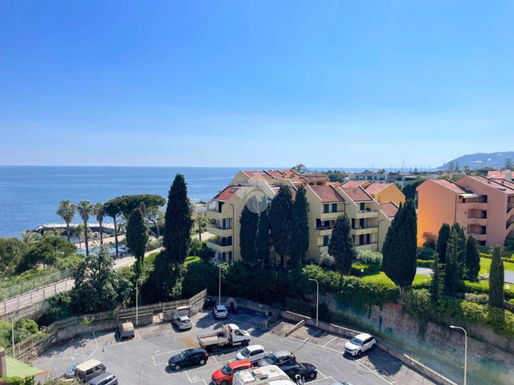 appartamento in vendita a Sanremo