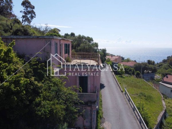 casa indipendente in vendita a Sanremo in zona Bussana