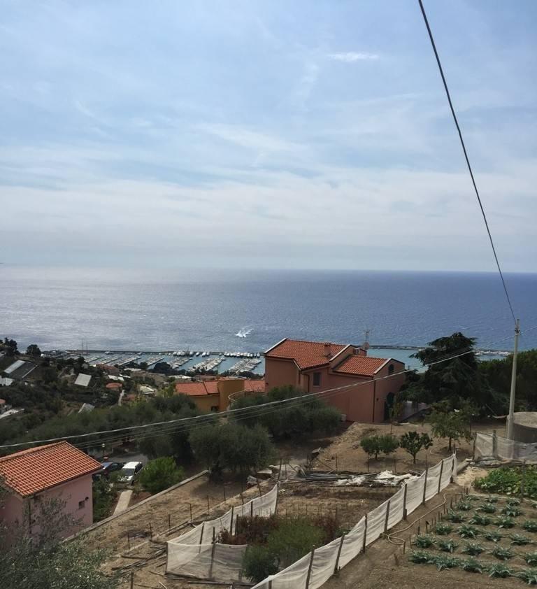 casa indipendente in vendita a Sanremo