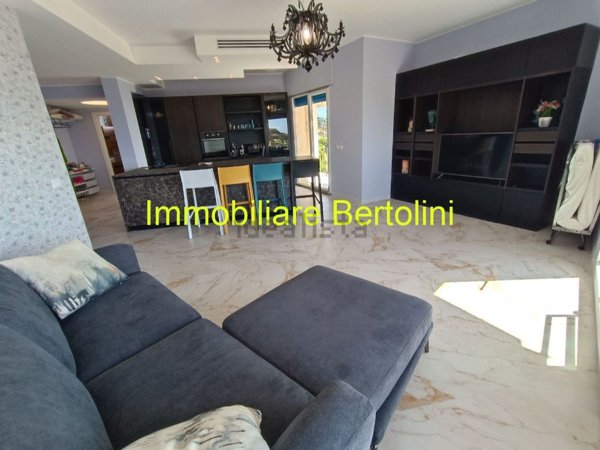 appartamento in vendita a Sanremo in zona Coldirodi