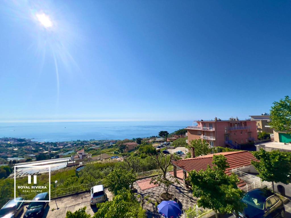 casa indipendente in vendita a Sanremo in zona Coldirodi
