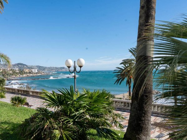 negozio in vendita a Sanremo
