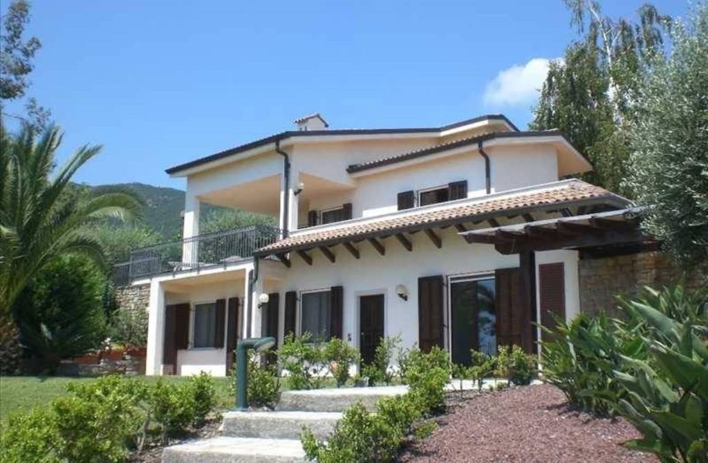casa indipendente in vendita a Sanremo
