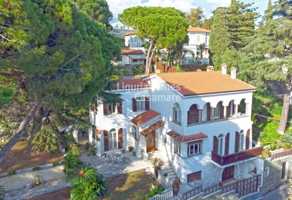 casa indipendente in vendita a Sanremo