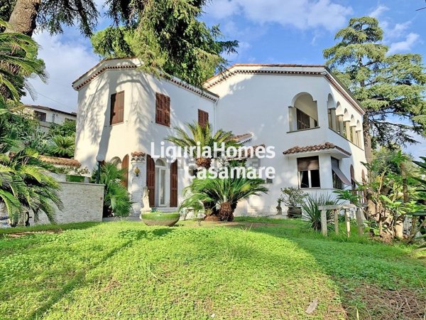 casa indipendente in vendita a Sanremo