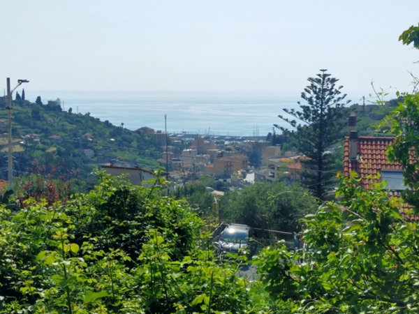locale di sgombero in vendita a Sanremo