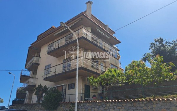 appartamento in vendita a Sanremo in zona San Romolo