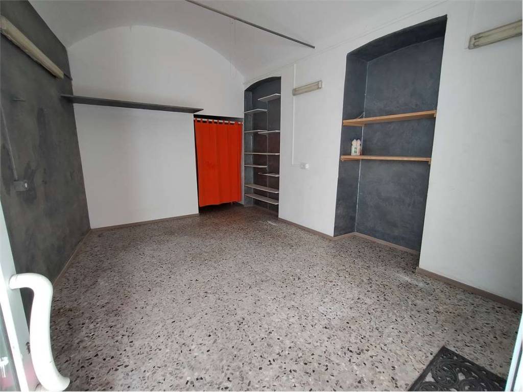 negozio in vendita a Sanremo