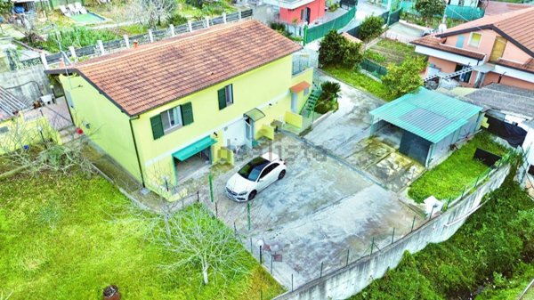 casa indipendente in vendita a Sanremo in zona Bussana