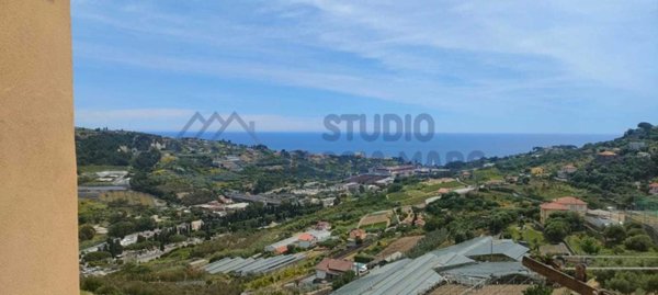 appartamento in vendita a Sanremo in zona Poggio