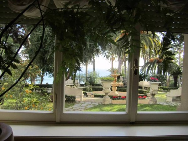 casa indipendente in vendita a Sanremo
