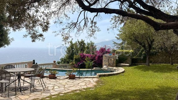 casa indipendente in vendita a Sanremo