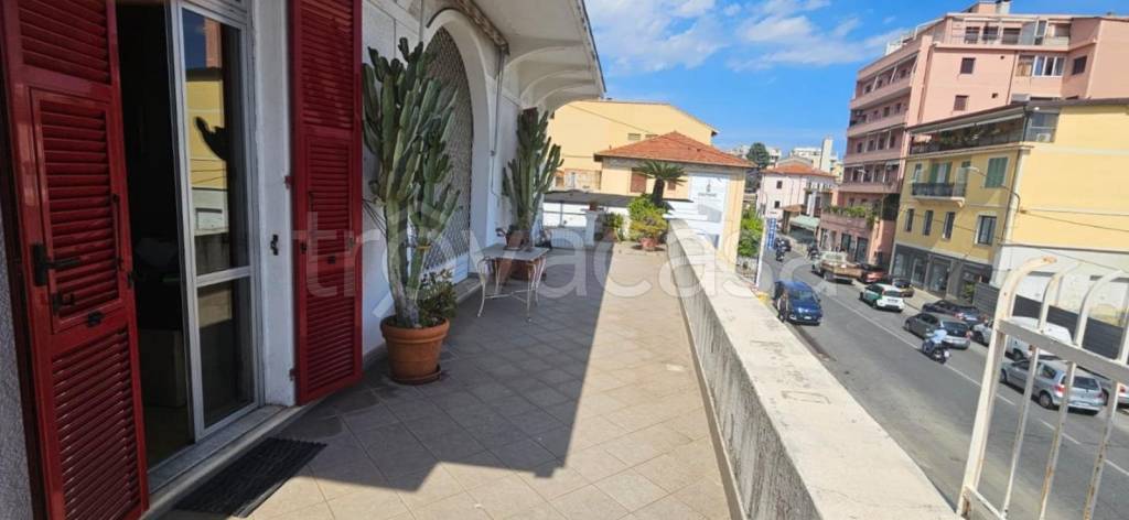 casa indipendente in vendita a Sanremo