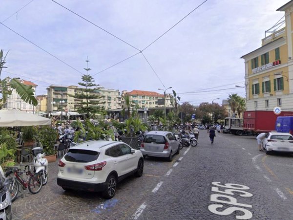 negozio in vendita a Sanremo