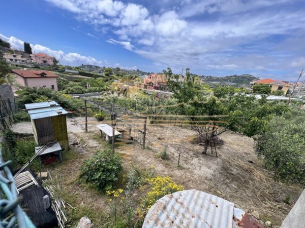 terreno agricolo in vendita a Sanremo in zona Bussana