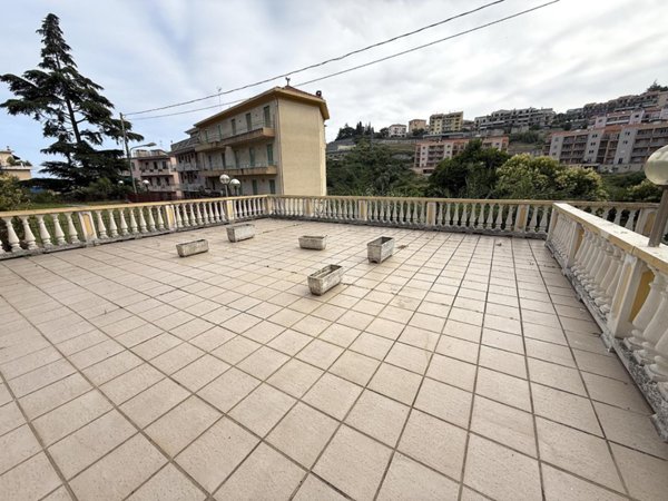 casa indipendente in vendita a Sanremo